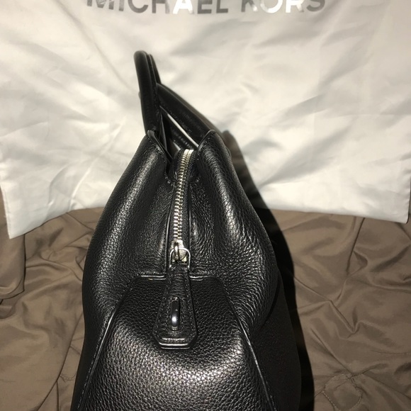 Micheal Kors black soft leather NWT - Picture 7 of 8